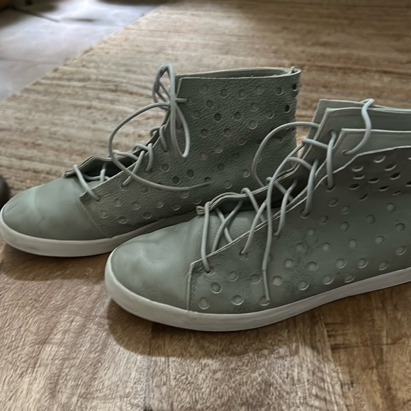 Volcom Buzz Womens skater High Tops marble leather tennis shoe sneakers Size 8.5 - Picture 8 of 13